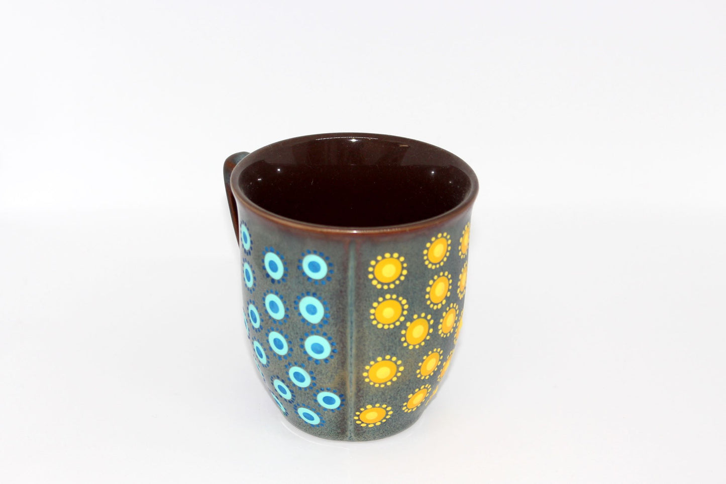 Dots on Mug - No 1